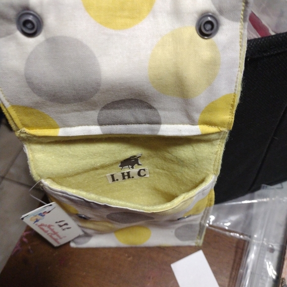 Wide Pouch - Picture 4 of 5